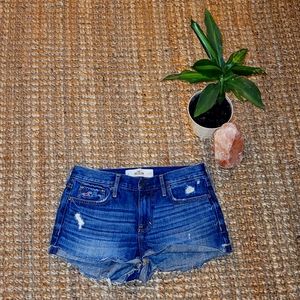 Hollister Denim Shorts 💙 😍